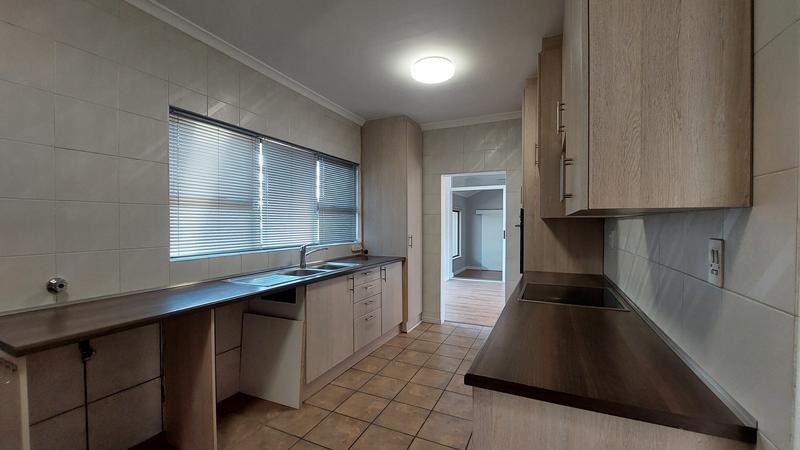 To Let 3 Bedroom Property for Rent in Schoongezicht Western Cape